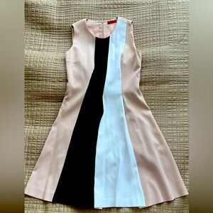 Ships free! Hugo Boss Elbise colorblock dress Size EU 36, feels like a US 6.